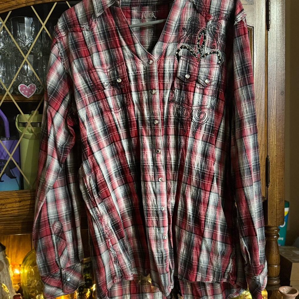 Women’s rock 47th wrangler Red Plaid flannel